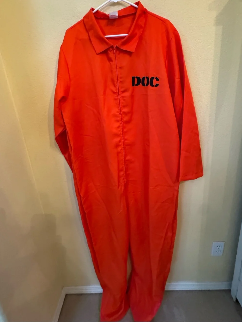 Spirit Halloween Escaped Convict Department of Corrections Orange Jumpsuit L/XL - Picture 2 of 4